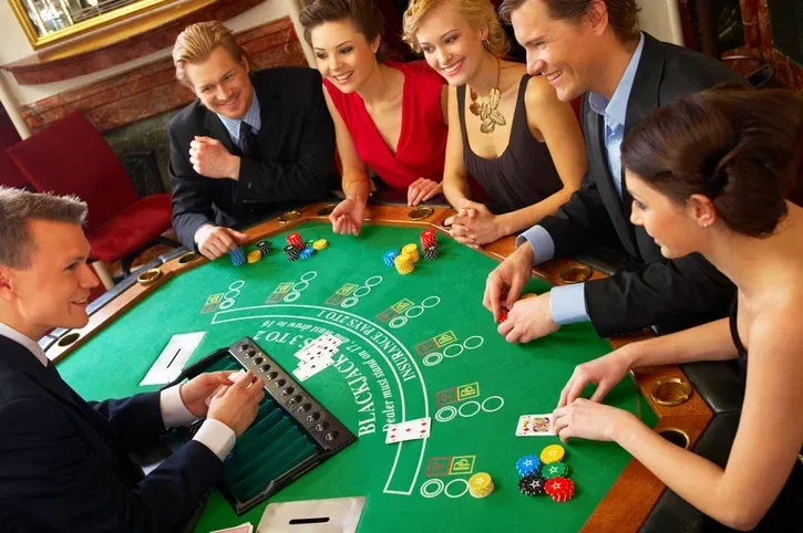 Live casino dealer table